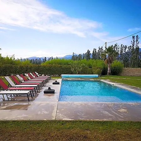 Grande Maison Au Calme Avec Piscine Proche
